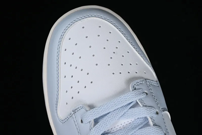All categories Nk SB Dunk series Nk SB Dunk Low low-top sneakers Nk Dunk Low "Blue Tint" small fresh blue SB low-top casual sneakers DD1873-400